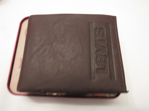 Nwt levis tone brown color - nwt,